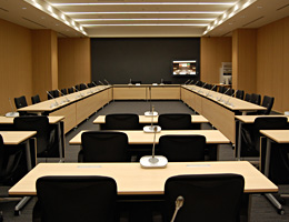 第1委員会室 BOSCH会議システム「DCNディスカッション」を導入