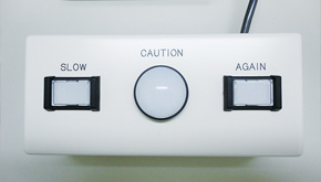 発言速度指示操作ボタン“SLOW”、“AGAIN”の指示ができる