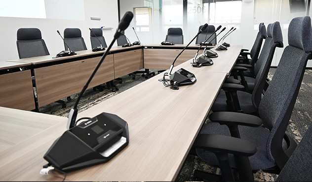 参加者ユニットも実践的なBOSCH会議システム「DICENTISディスカッション」を採用