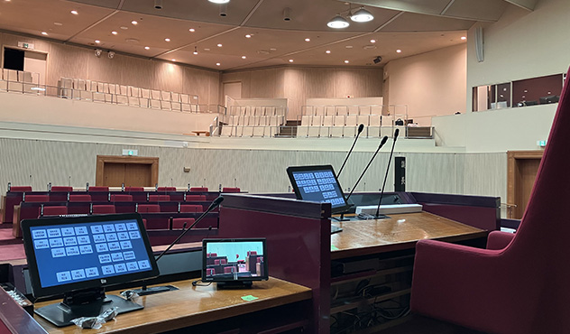 議長席・局長席