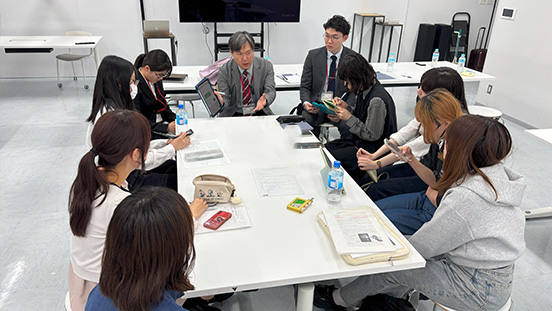 2025年5月 共立女子大学一ツ橋キャンパス:東和エンジニアリング社員も学生と向き合いフォローアップ